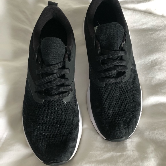 Nike Women’s Odyssey React 2 Flynit Runners - Picture 2 of 4